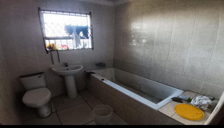 4 Bedroom Property for Sale in Amalinda Eastern Cape